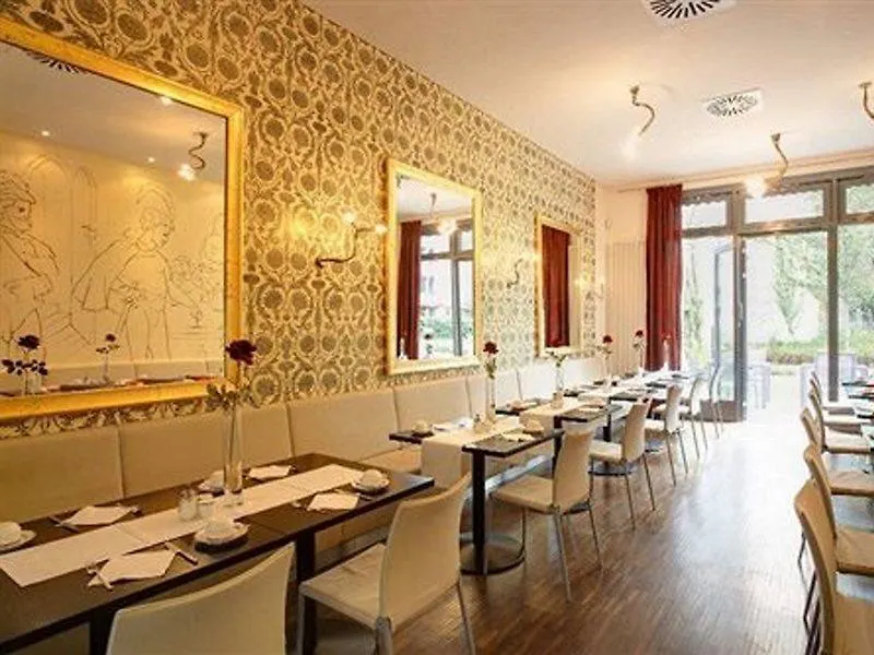 Aparthotel Townhouse Berlino 4*,