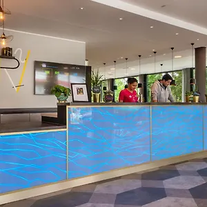 Hotel - The Niu, Fury Messe By Ihg ***